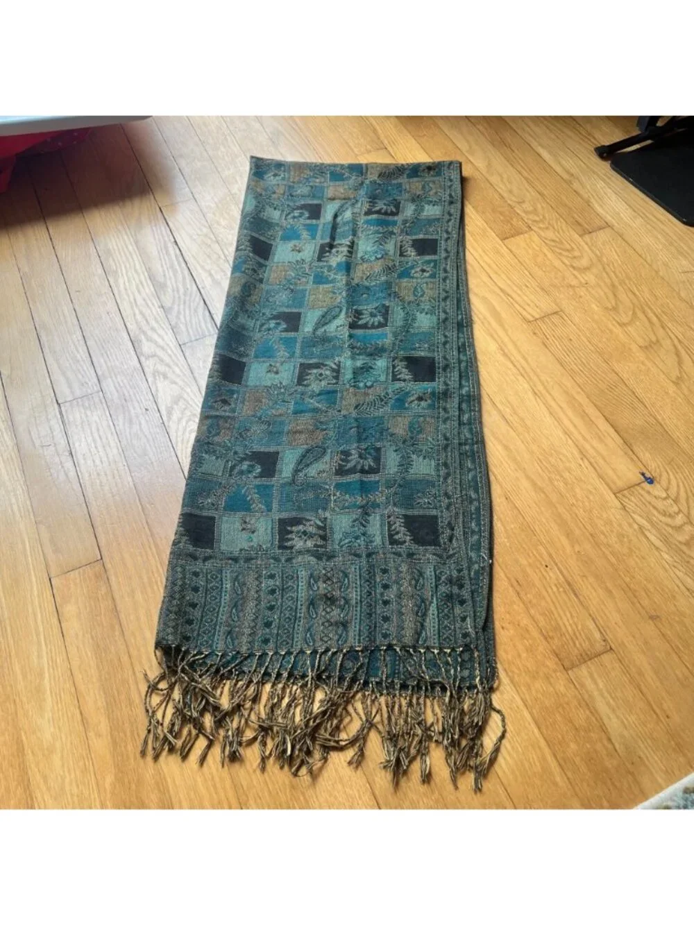 Boho Geometric Fringed Green Black Beige Scarf Size 72